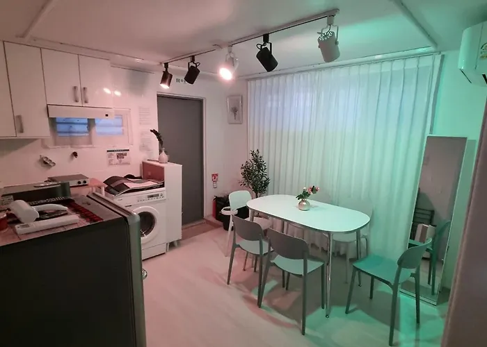 Gunja House, Semi-basement * Seoul